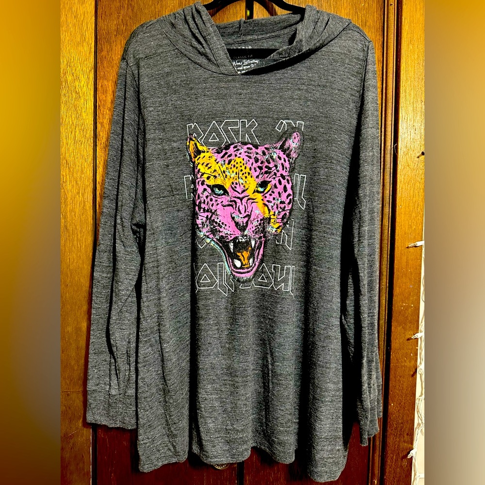 Torrid leopard pullover with hood, size 4, gray.